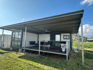 Valleyview Tiny House - Tamworth外面的花园