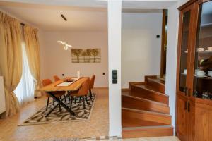 Posezení v ubytování Elati Suites & Apartments-Mihail