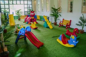 Athirappilly Rainland Resort的儿童俱乐部