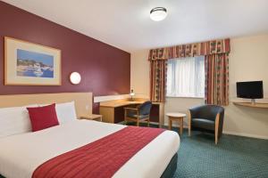 Μια τηλεόραση ή/και κέντρο ψυχαγωγίας στο Days Inn Hotel Sheffield South +17 φωτογραφίες