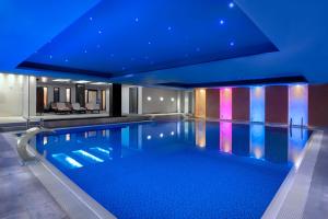 Sundlaugin á Movenpick hotel Sarajevo eða í nágrenninu