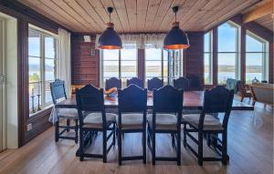 Χώρος καθιστικού στο Gorgeous Home In Gol With Sauna