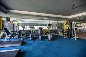 The fitness centre and/or fitness facilities at Anemon Grand Manisa Otel