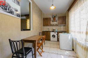 Kuchyň nebo kuchyňský kout v ubytování Urban Villa By Umbrella