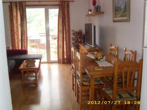 TV a/nebo společenská místnost v ubytování FORMIGAL Edificio PORTALET II + 3 fotografie