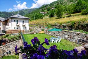 Nespecifikovaný výhled na hory nebo výhled na hory při pohledu z bed and breakfast