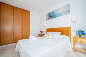 Postel nebo postele na pokoji v ubytování Jouvacations Villa Freser