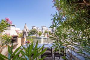 Zahrada ubytování Jouvacations Villa Freser