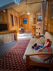 Μια τηλεόραση ή/και κέντρο ψυχαγωγίας στο Orilla al Mar-Casona y 3 unidades para hasta 20 personas