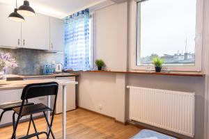 Kuchyňa alebo kuchynka v ubytovaní Apartament Centrum 32m2 Kłodzko - Przyjaciół Ziemi Kłodzkiej