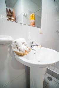 Koupelna v ubytování Inkas Peru Hostal