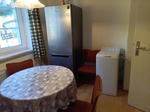 Kuchyň nebo kuchyňský kout v ubytování Ferienwohnung Finkenberg