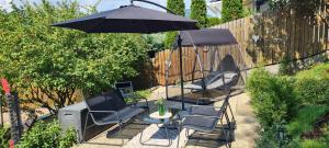 Un jardín fuera de aNNa s Cozy Home with Private Forest, Canopy Terrace & Parking, near Präbichl