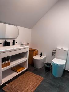 Et badeværelse på Divine moments apartment@Calbucet ski slope + 6 billeder