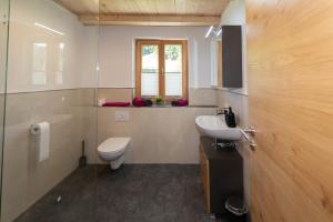 Et badeværelse på Kurzenwirt - Ferienwohnungen + 66 billeder