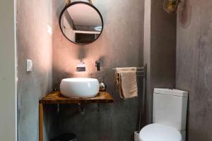 Kúpeľňa v ubytovaní Atico deluxe en el centro by Lets Malaga