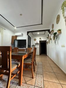 TV a/nebo společenská místnost v ubytování Dehesa Elías