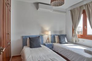 Postel nebo postele na pokoji v ubytování Casa Nolva Heated Pool