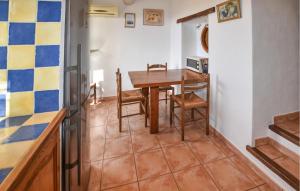 Φωτογραφία από το άλμπουμ του 1 Bedroom Nice Home In Roussillon στο Roussillon