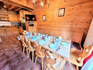 Kuchyň nebo kuchyňský kout v ubytování Résidence Epilobe - Appartement 4 pièces au coeur du village MAE-0861