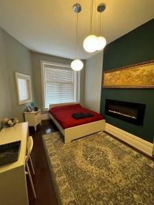 トロントにあるSpacious Townhouse close to Dundas Square!のギャラリーの写真