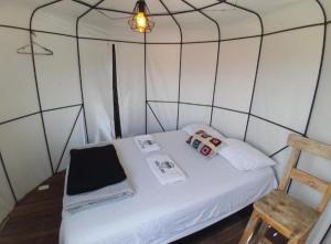 Una cama o camas en una habitación de hostal Bremen jq 59 fotos más