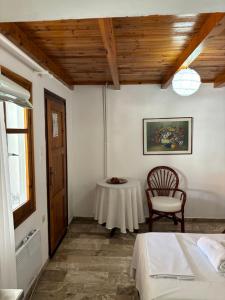 Gallery image of Marias Apartments in Vasiliká