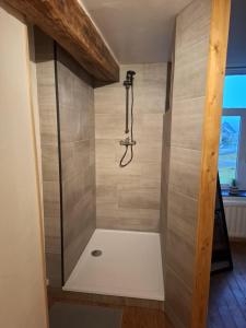 Baðherbergi á Eperon d'Aublain