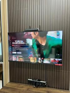 TV a/nebo společenská místnost v ubytování HASSMA Studio Apartment at Kompleks Mutiara GM