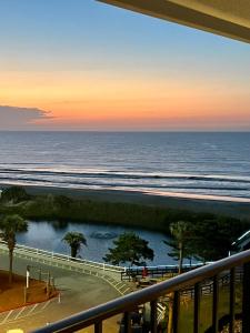 Luxe by the Sea - 5-Star Beachfront Escape