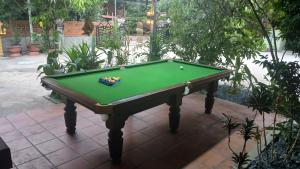 Piljardilaud majutusasutuses Mabuhay Guesthouse Kampot
