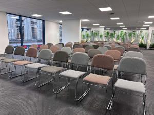 Hampton By Hilton Torquay商务区和/或会议室