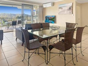 Area soggiorno di Unit 24 - Avoca Palms Resort