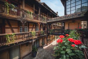 Balkón nebo terasa v ubytování Cour du Corbeau Hotel Strasbourg - MGallery Collection