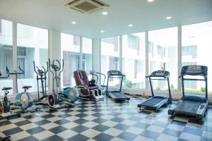 Fitness centrum a/nebo fitness zařízení v ubytování SAARAL RESORTS & HOTELS PVT Ltd