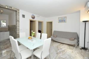 Posedenie v ubytovaní Apartments Ivica