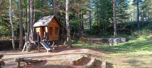 Jardí fora de Apartman DETLIĆ Divčigora