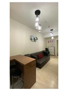 Podomoro Exclusive Pool View Apartment-5th Floor-Min 2N的休息区
