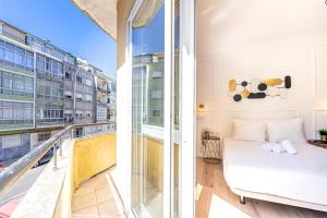 Uma varanda ou terraço em Goa Square by Lisbon with Sintra