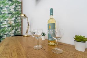 Bebidas em Goa Square by Lisbon with Sintra