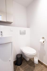 Et badeværelse på Sunnyside Apartment