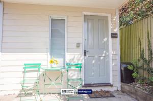 Kuvagallerian kuva majoituspaikasta Compact 1BR Studio, Fast Wi-Fi & Kitchenette, Great for Short Stays & Monthly Bookings, joka sijaitsee kohteessa Little Marlow