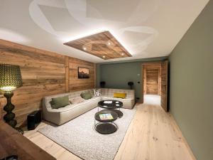 Φωτογραφία από το άλμπουμ του Exceptionnel Chalet Design - 12 pers - Ski au pied σε Les Gets +35 φωτογραφίες