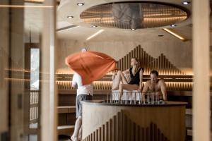 Goście zatrzymujący się w obiekcie Das Central – Alpine . Luxury . Life