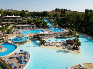 an aerial view of a pool at a resort at Centro Vacanze Verde Azzurro in Cingoli