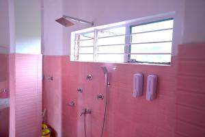 Parag Abode - A Luxury Homestay的一间浴室