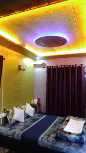 Fotografie z fotogalerie ubytování StarGate HomeStay UK A Walk in The Clouds v destinaci Bhimtal