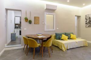 A seating area at Felt in love in Catania