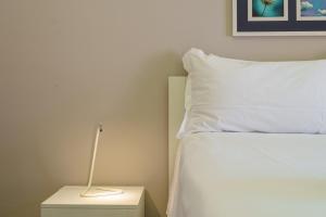 A bed or beds in a room at Felt in love in Catania