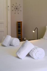 A bed or beds in a room at Felt in love in Catania